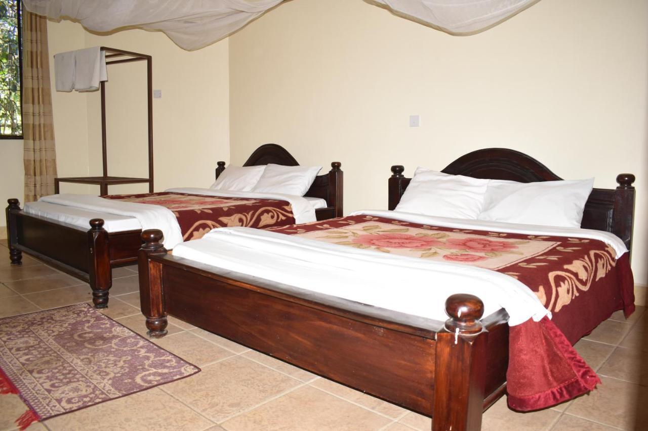 Rainbow Executive Lodge Boma la Ngombe Eksteriør billede